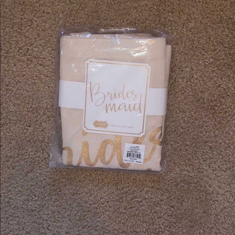 Canvas “bridesmaid” tote.